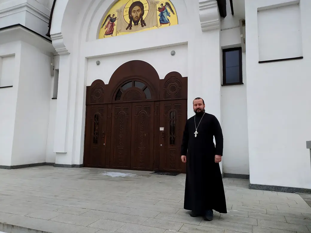 Клирик Спасо-Преображенского кафедрального собора г.Могилева, настоятель храма в аг. Межисетки иерей Виктор Никишов