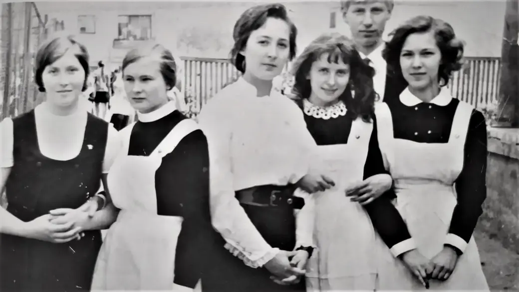 Не знаю как сейчас, но в то время (1972 год) красота спасла мир
