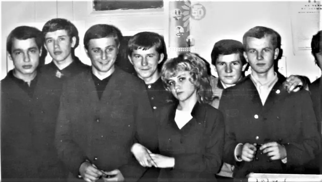 Как же быстро школа пролетела... Выпускники бобруйской сш 19, середина 1970-х