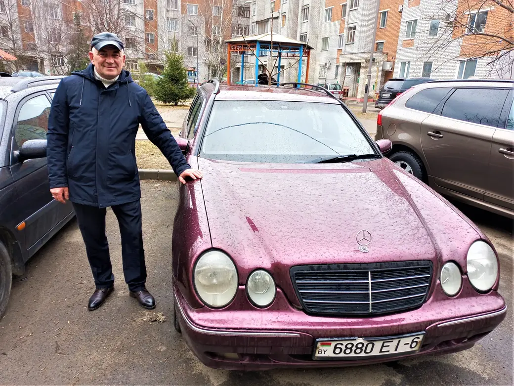 Сергей Грумо и его «Mercedes-Benz W210» 2000 года выпуска.