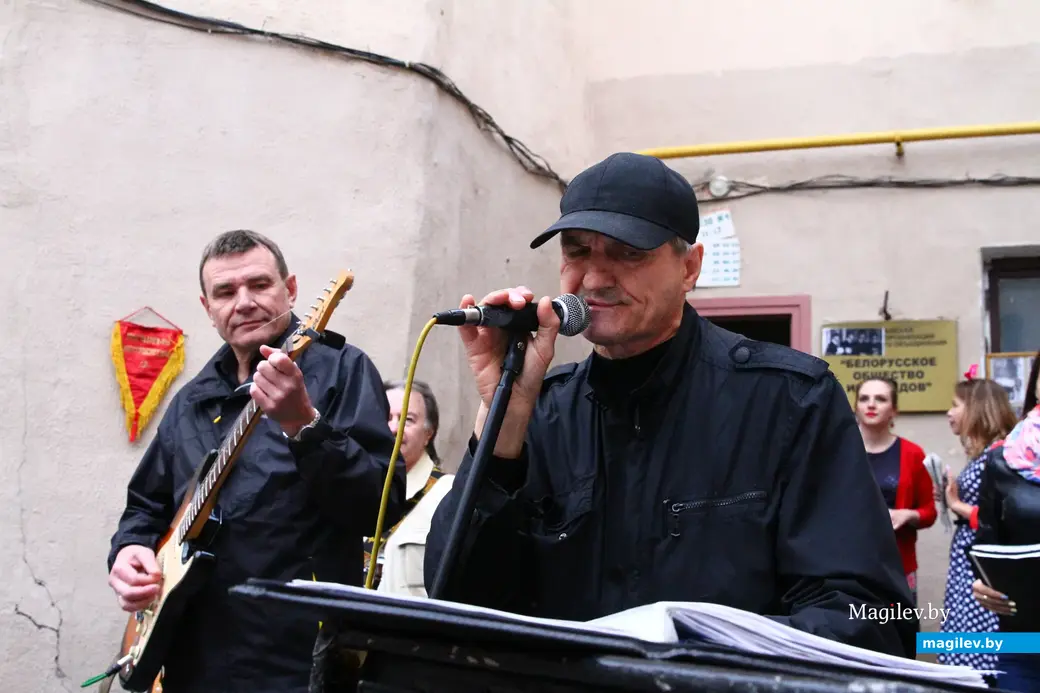 Юрий Довиденко и Владимир Морозов (справа): «Easy Livin’». Могилев, 2017 год.