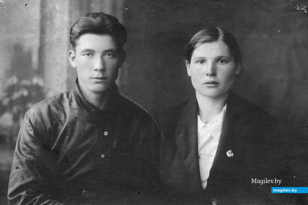 Тихон Елисеевич и Просковья Филипповна Галицкие, 1940 год.