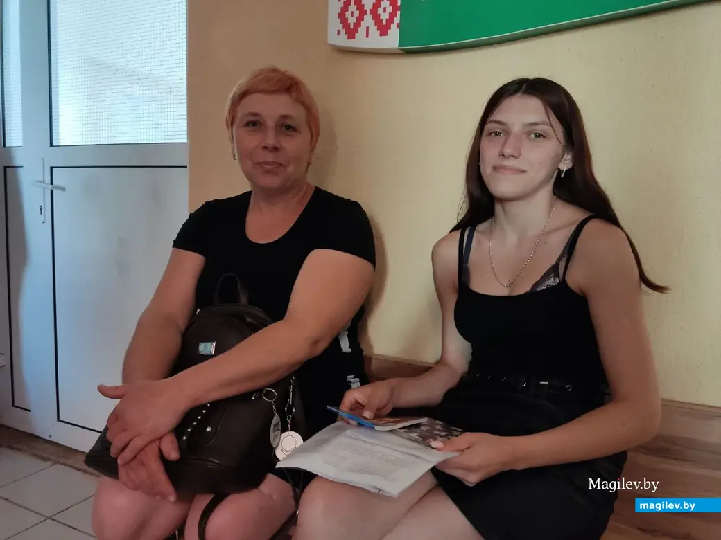 Анастасия Дьячкова и ее мама Надежда Ильинична. Могилевский медколледж. 22.07.2022 г.