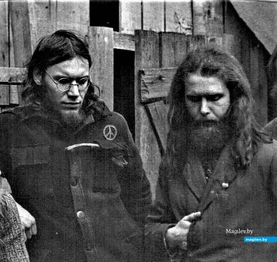 Павел Нырков (справа) и Плейшнер к своим бородам всегда относились с почтением. Могилев, 1980-е годы.