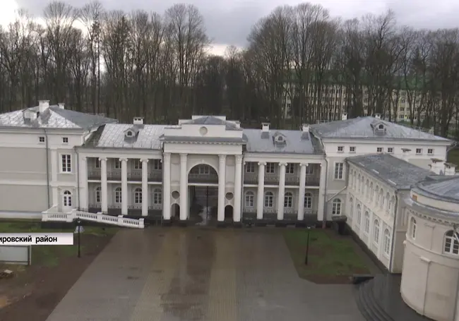 Заканчивается реконструкция дворцово-паркового ансамбля Булгаков в Жиличах
