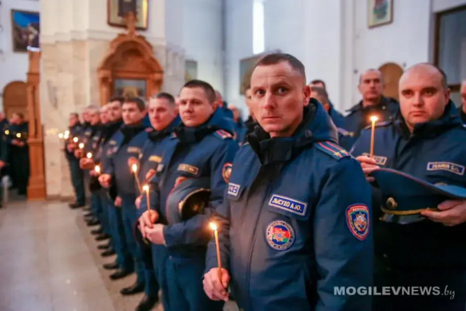 Во время торжественной церемонии в Кафедральном соборе. Фото: Mogilevnews.by