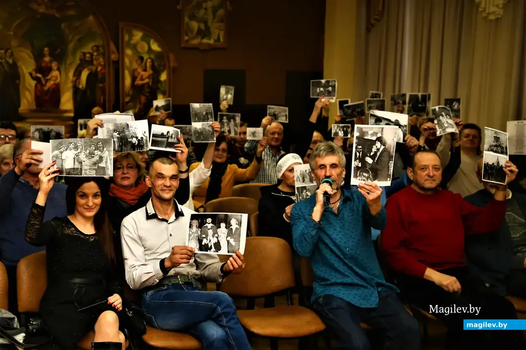Финал вечера могилевских «семидесятников». Не забывайте своих старых друзей. Могилев, январь 2019 года.
