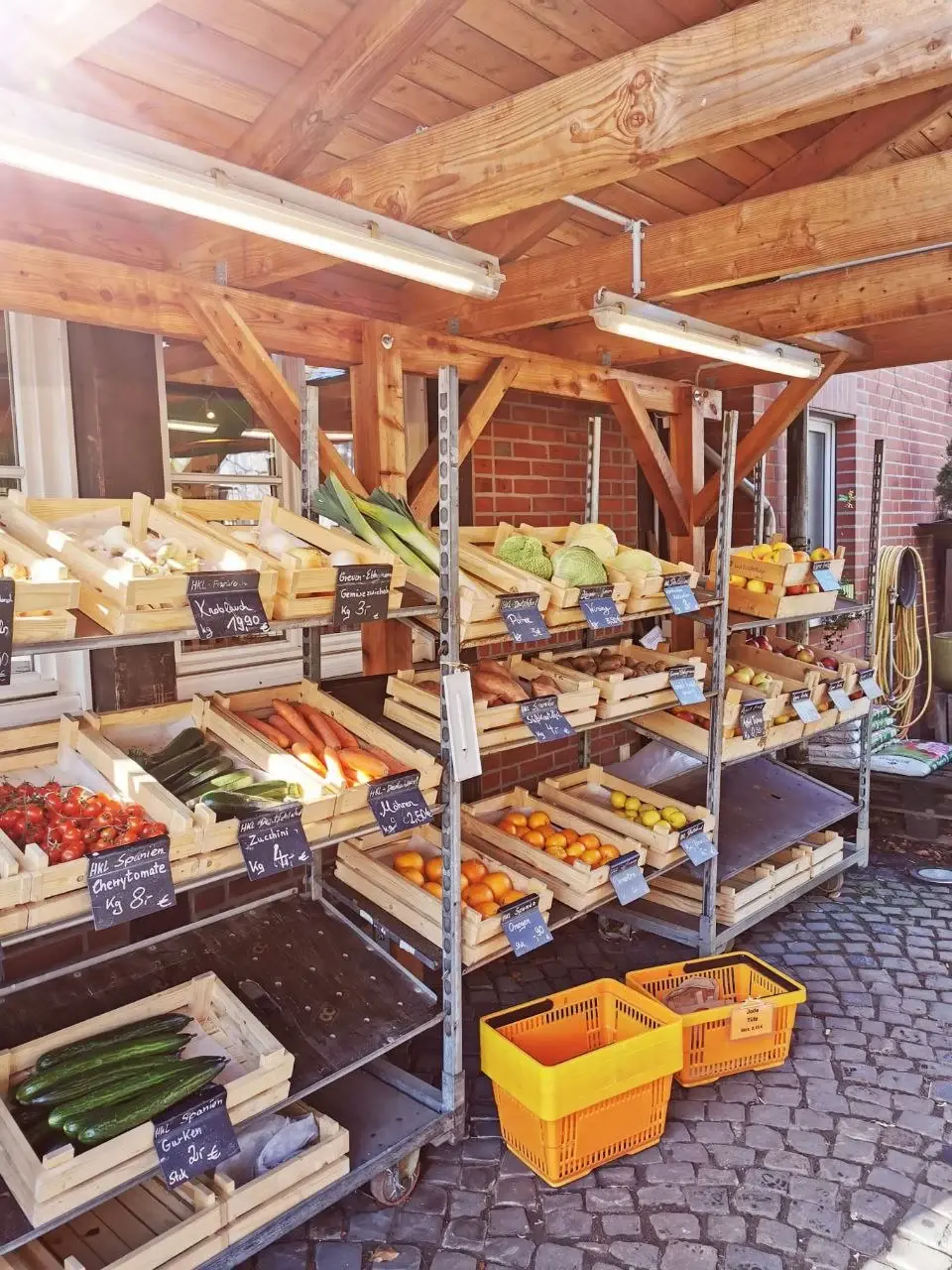 Магазин сельхозпродукции. Март 2023 г.
