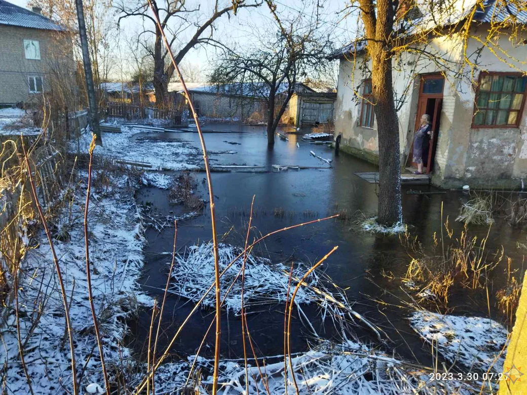 Фото: г. Кричев, улица Коммунистическая. МЧС