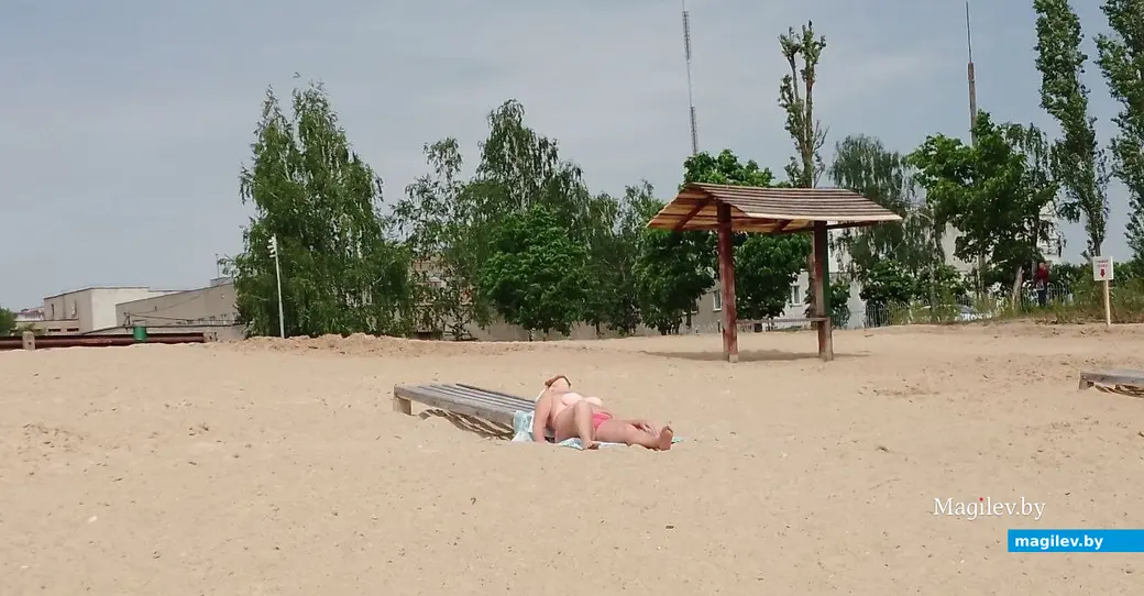 Пляж на Святом озере (Гребенеское водохранилище). Могилев, 17.05.2023 г.
