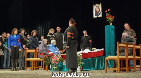 8 ноября 2012 года. Гражданская панихида в театре по Юзефе Саевич.