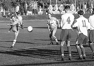 «А кроме футбола, у меня и мало что есть». Юбилей отмечает звезда футбольной «Белшины»