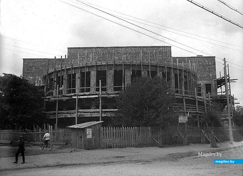 1931 год. Бобруйский театр строится.