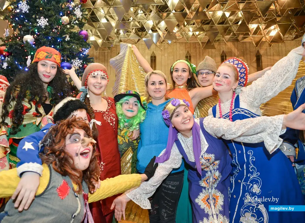 29.12.2015, Бобруйск. Городское новогоднее представление во Дворце искусств. Фото Александра Чугуева