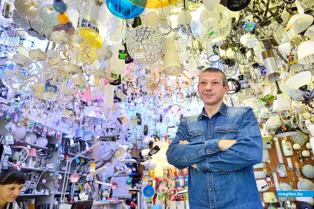 Директор магазина 
