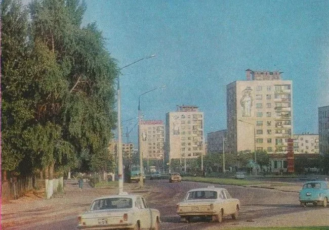 Самая популярная книга о Бобруйске: фотоальбом из 1970-х, ставший «визитной карточка» города