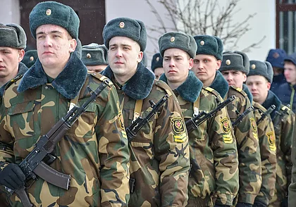 Молодому специалисту после армии профсоюз помог получить положенную выплату