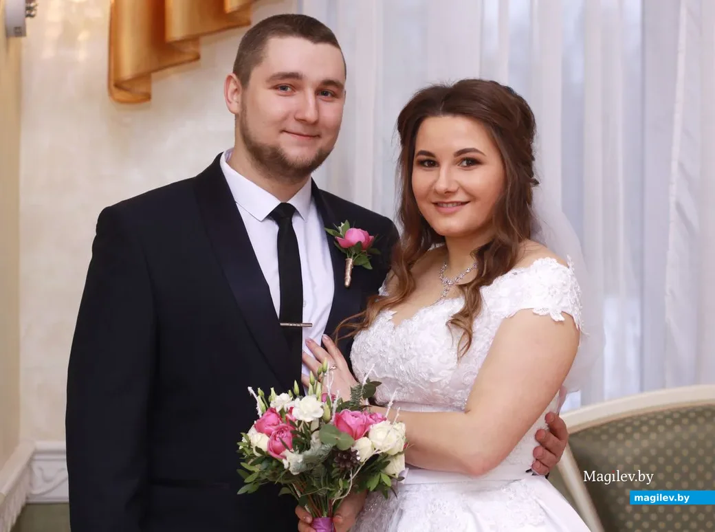 Ольга и Владислав Днепровские зарегистрировали брак 1 февраля в бобруйском ЗАГСе.