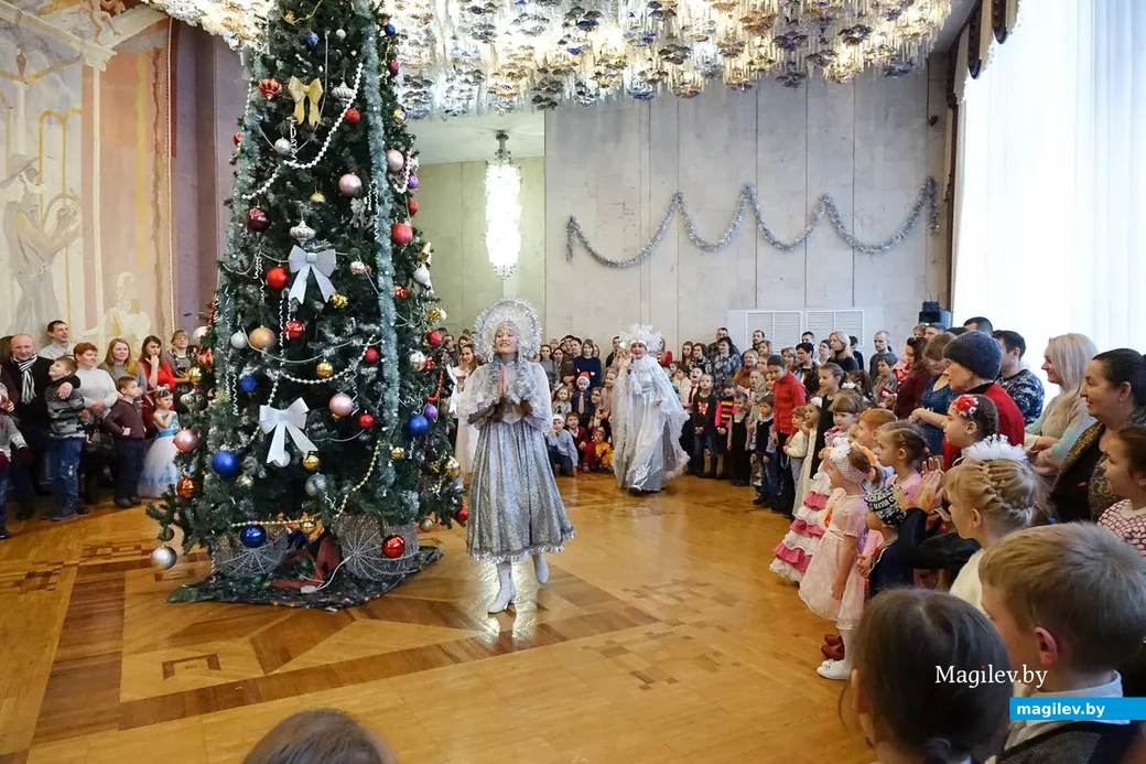 30.12.2018. Новогоднее представление в Могилевском театре драмы и комедии имени