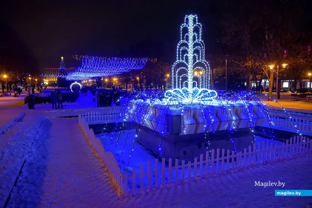 30.12.2018. Новогодняя иллюминация на площади имени В.И.Ленина