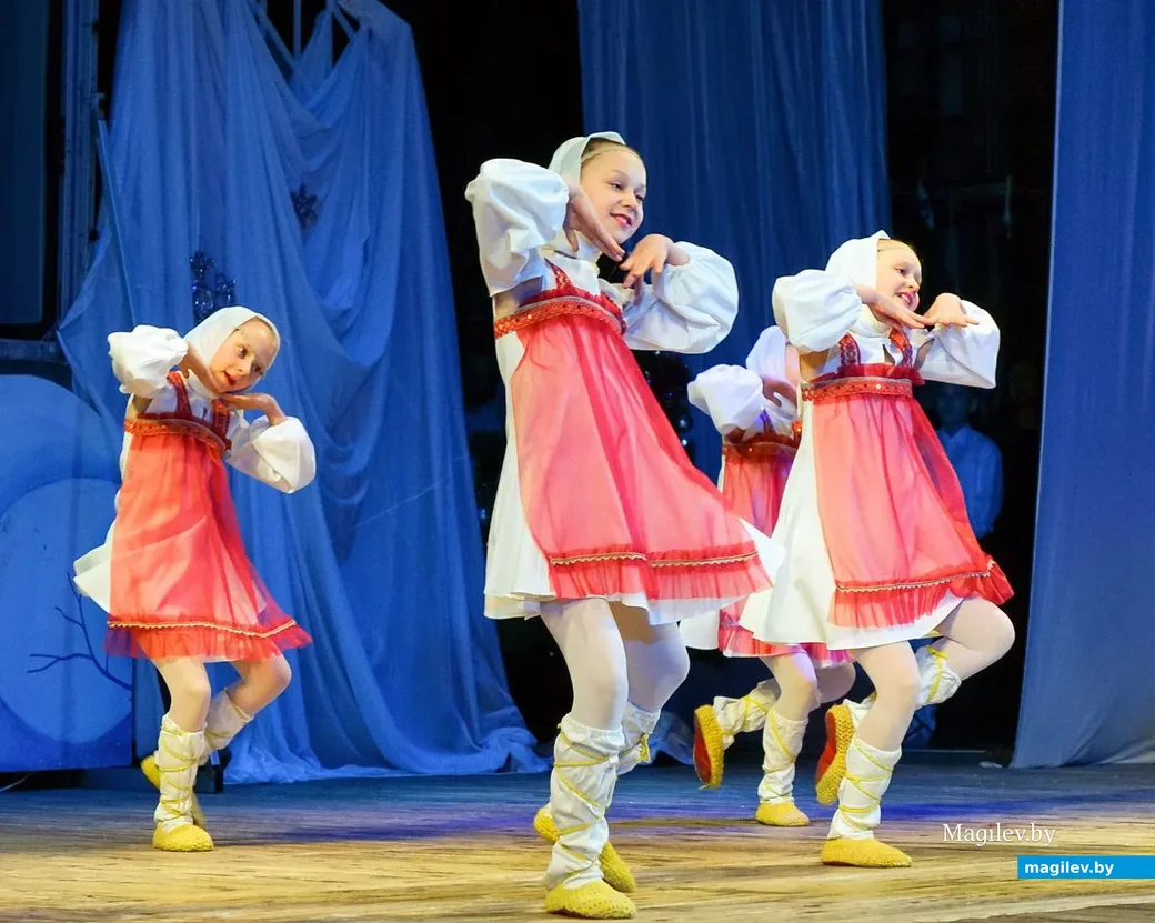08.01.2019. Рождественский концерт школ искусств города Бобруйска «С радостью встречаем