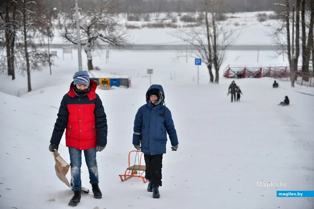 09.01.2019. Снежная горка у санатория имени В.И.Ленина