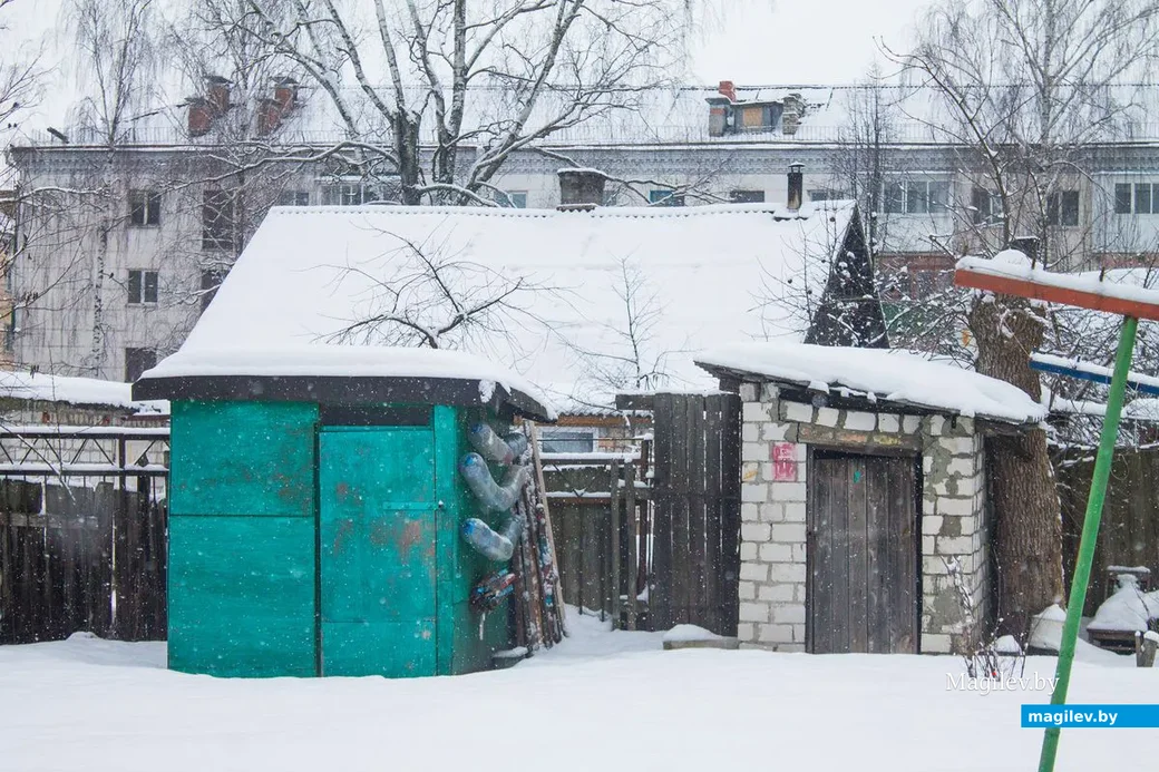 Во дворе дома по ул. Интернациональной, 54