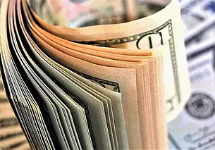 Доллар и евро снова подорожали