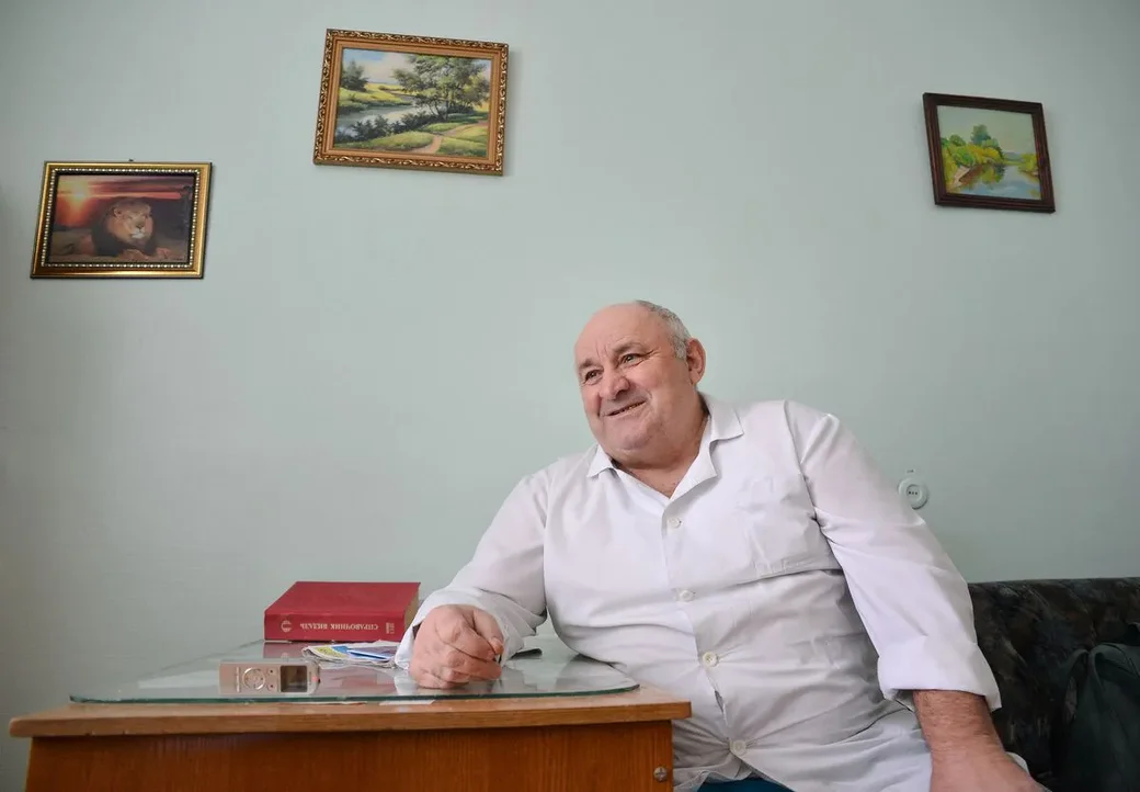 Хирург Глусской центральной районной больницы Владимир Александрович Тисиневич. Фото из
