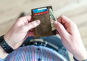 Воспользовался ситуацией и украл кошелек: происшествие в ночном клубе Могилева