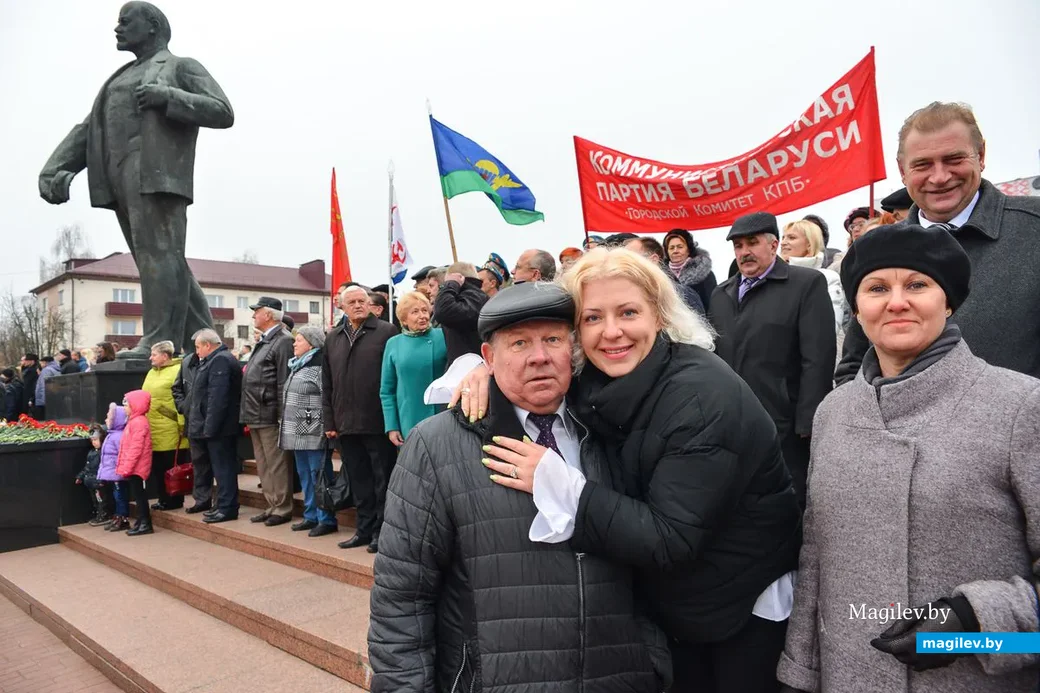 07.11.2018. Празднование 101-й годовщины Октябрьской революции на площади Ленина