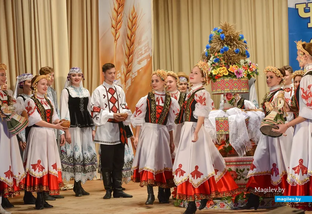 10.11.2018. Дожинки-2018 в Михалево, Бобруйский район.
