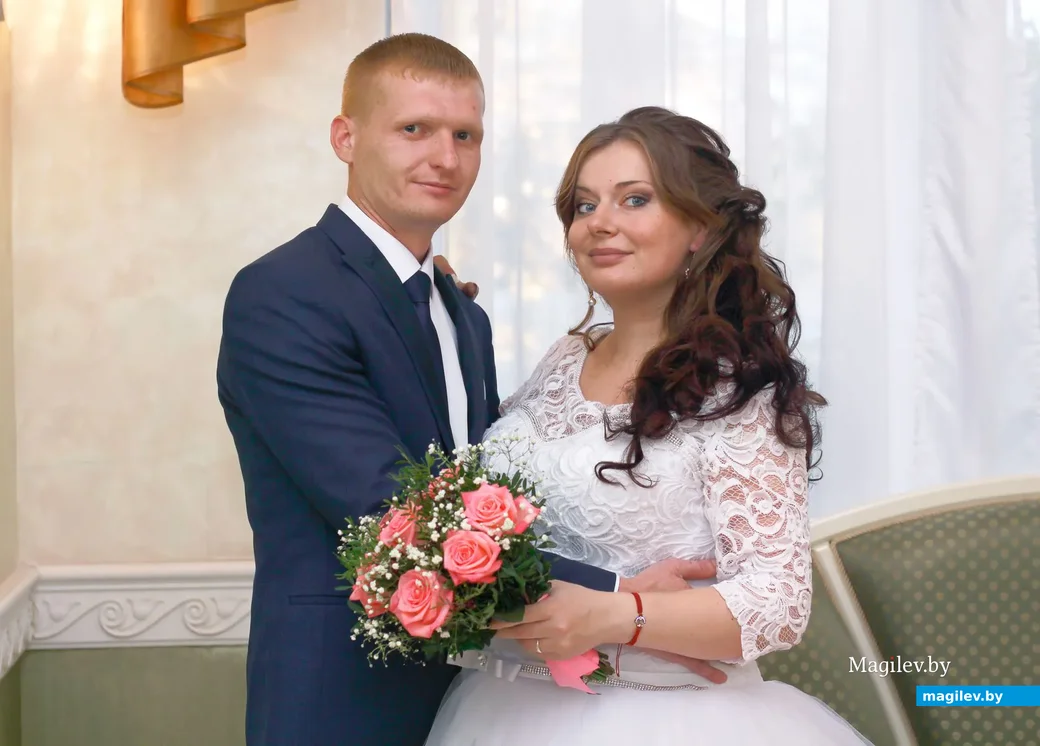 32-летняя Яна Каминская и 28-летний Александр Новик зарегистрировали свои отношения 18 октября.