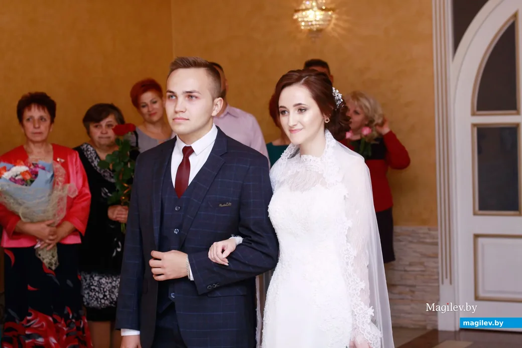 Игорь Жлукто и Карина Базылева зарегистрировали свой брак в пятницу, 4 октября.