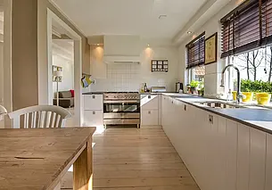 Заказала кухню, но осталась недовольна, что делать? Советует судебный эксперт