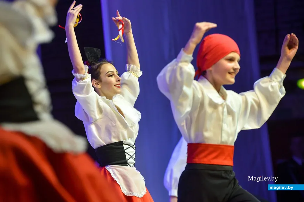 19.04.2019. Праздничный концерт в четь 30-летия гимназии-колледжа искусств