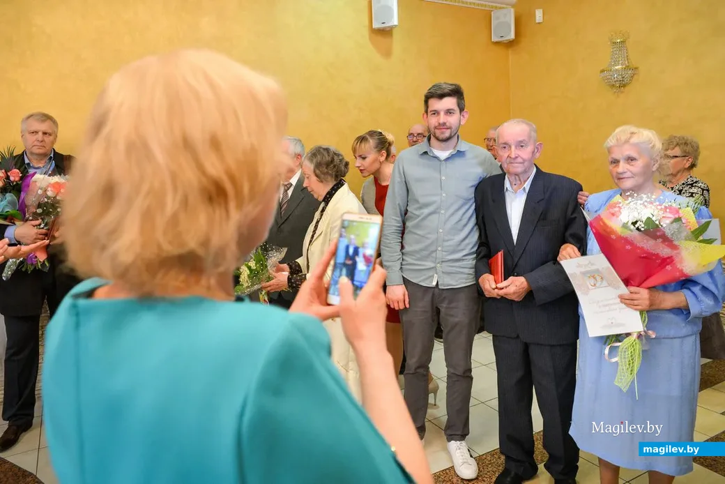 10.05.2019. Чествование бриллиантовых, изумрудных и золотых юбиляров в отделе загс Бобруйского