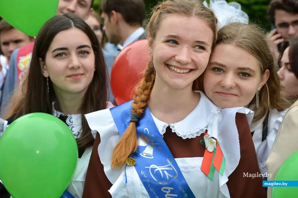 30.05.2019. Торжественное шествие выпускников школ и гимназий 2019 года