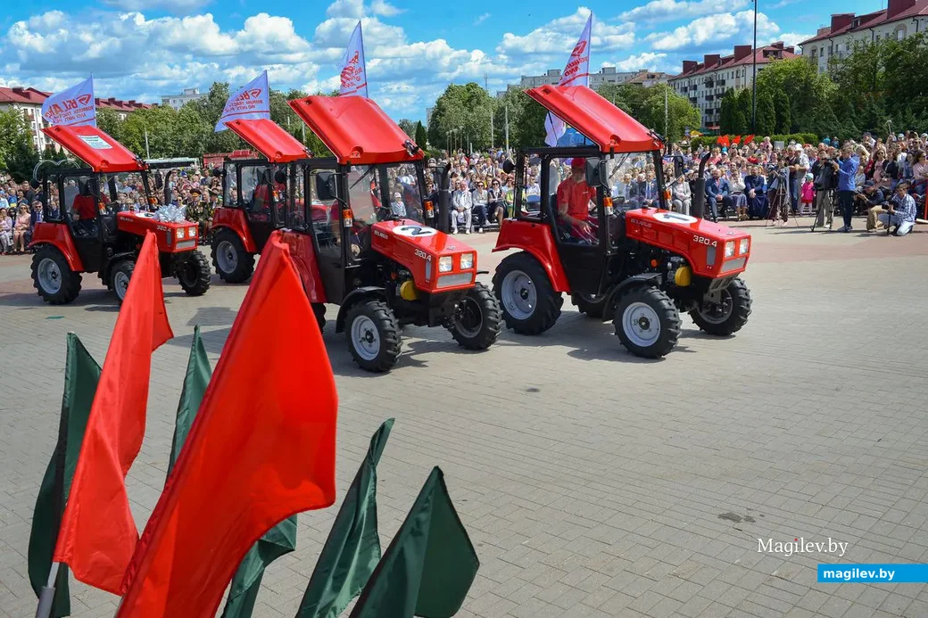 29.06.2019. Торжественная церемония чествования лучших представителей трудовых коллективов