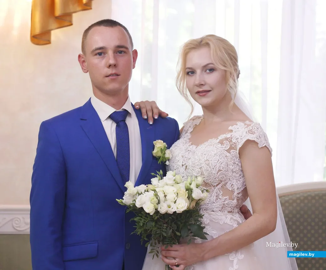 В пятницу, 26 июля, зарегистрировали свой брак в бобруйском ЗАГСе 23-летняя Анна Леонович и
