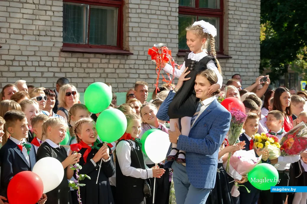 02.09.2019. Торжественная линейка в честь начала учебного года в городской гимназии №3