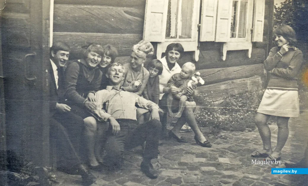 Молодежь из бобруйского района Старая Бойня, начало 1960-х. Фото из архива А. Мазуренко