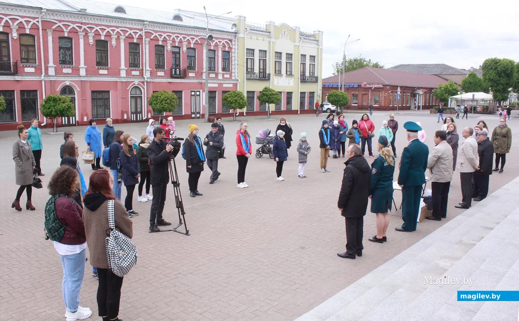 22.05.2020. В Бобруйске прошла выставка юных художников студии «Радуга».