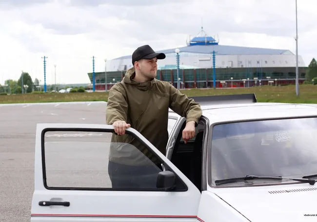 «Низкий и дерзкий». Бобруйчанин рассказал о тюнинге своего Volkswagen Golf II