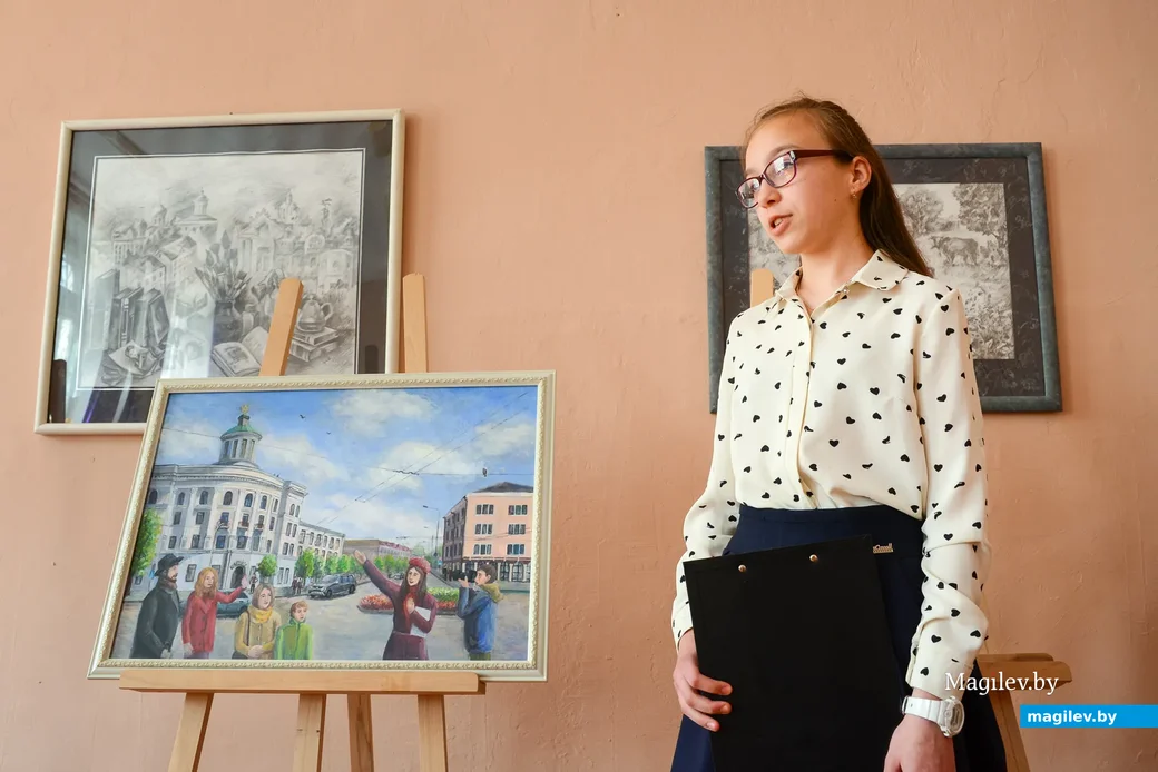 Лидия Васина (14 лет). «Добро пожаловать в Бобруйск!» (МДФ, акрил). Руководитель — В.И.Хроменков.