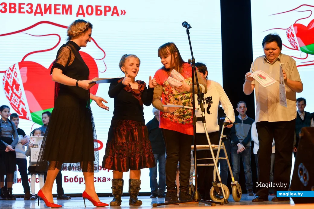 Инклюзивная ярмарка талантов «Под созвездием добра» прошла 5 декабря 2019 года во Дворце