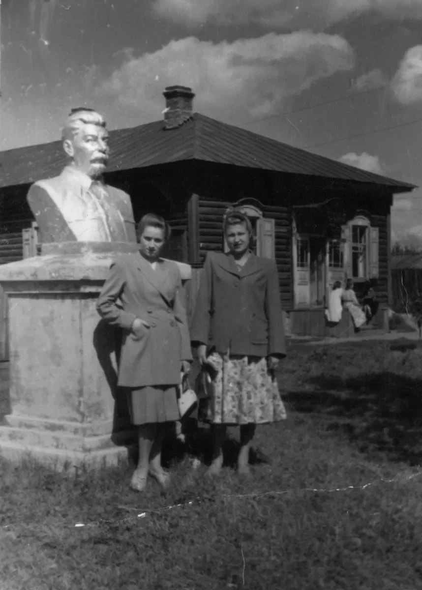 Жены военных в Бобруйске. Середина 1950-х.