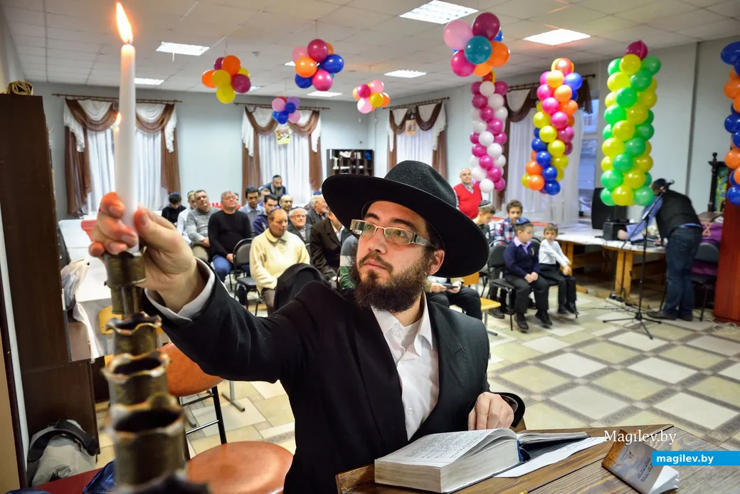 22.12.2019. Ханука 5780 года в Бобруйской синагоге. Раввин Бобруйска Шауль Хабабо.
