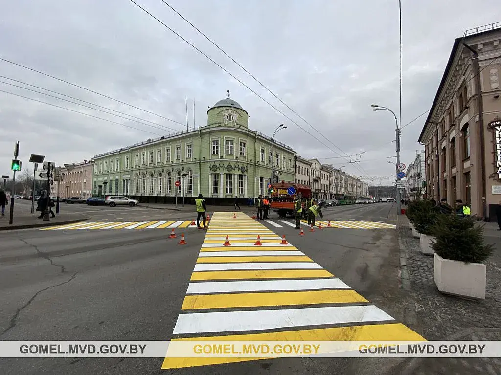 2020 г. Гомель. Диагональный пешеходный переход. Фото: УВД Гомельского облисполкома.