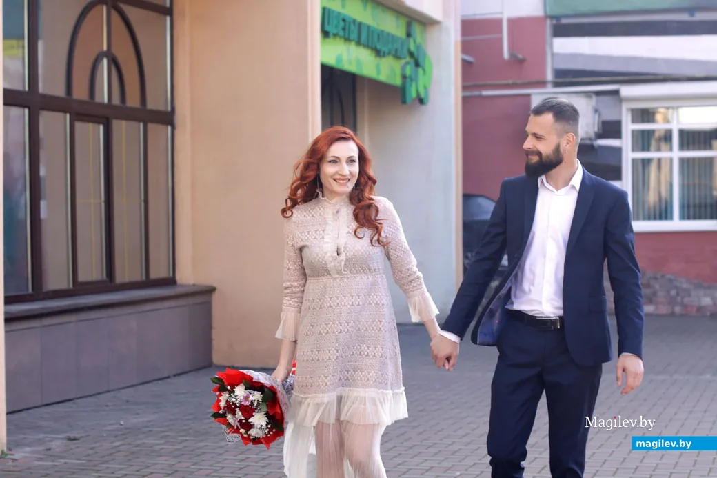 27 марта в Бобруйске поженились Юлия Филиппова и Сергей Рохманей.